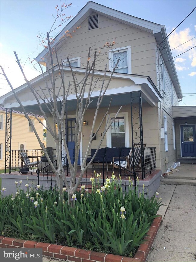 124 W 6th Ave, Ranson, WV 25438 - photo 3