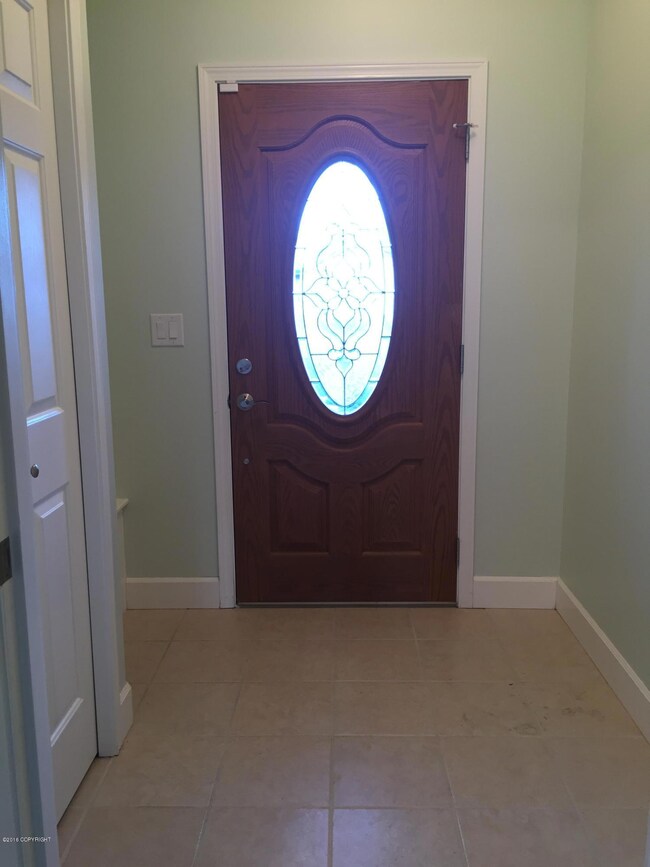 690 E Primrose Cir unit B, Palmer, AK 99645 - photo 6