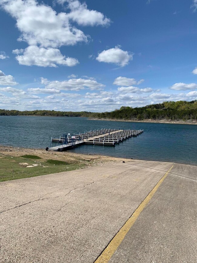 Emerald Pointe courtesy docks