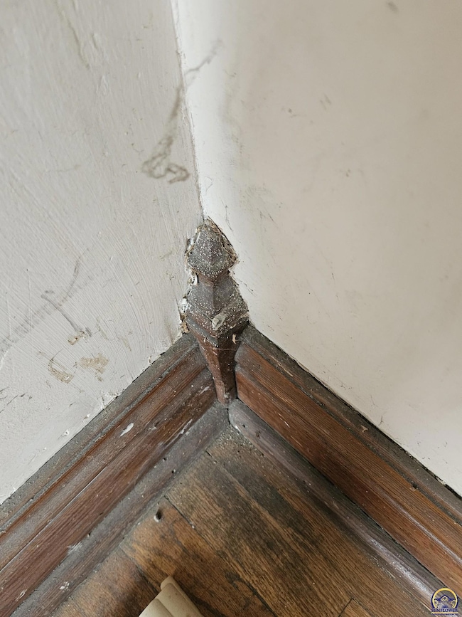 605 SW 6th Ave unit 609,611  sw 6th, Topeka, KS 66603 - photo 6