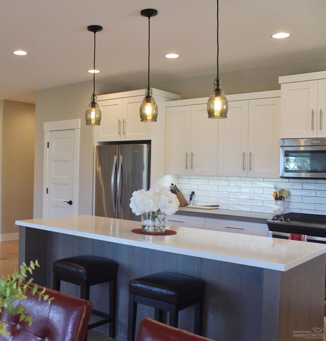 20394 Penhollow Ln, Bend, OR 97702 - photo 7