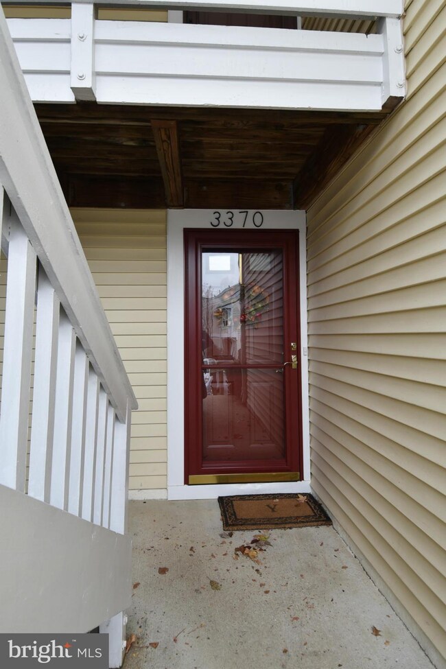 3370 Lakeside View Dr unit 14-5, Falls Church, VA 22041 - photo 2