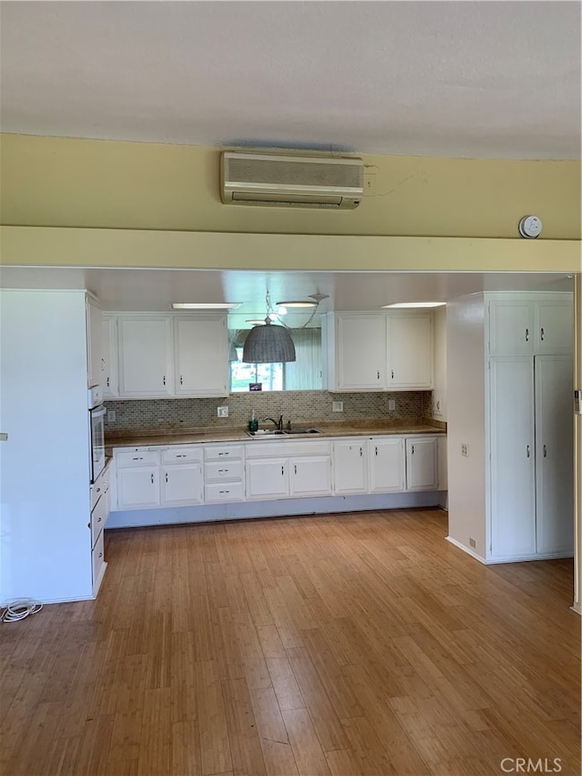 1381 Monterey Rd, Seal Beach, CA 90740 - photo 4