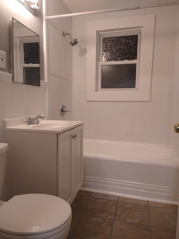 6 Brandon Rd unit 2, Dudley, MA 01571 - photo 3