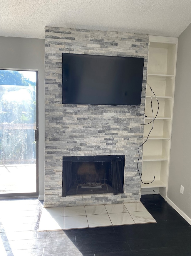 10053 Westpark Dr unit 334, Houston, TX 77042 - photo 2