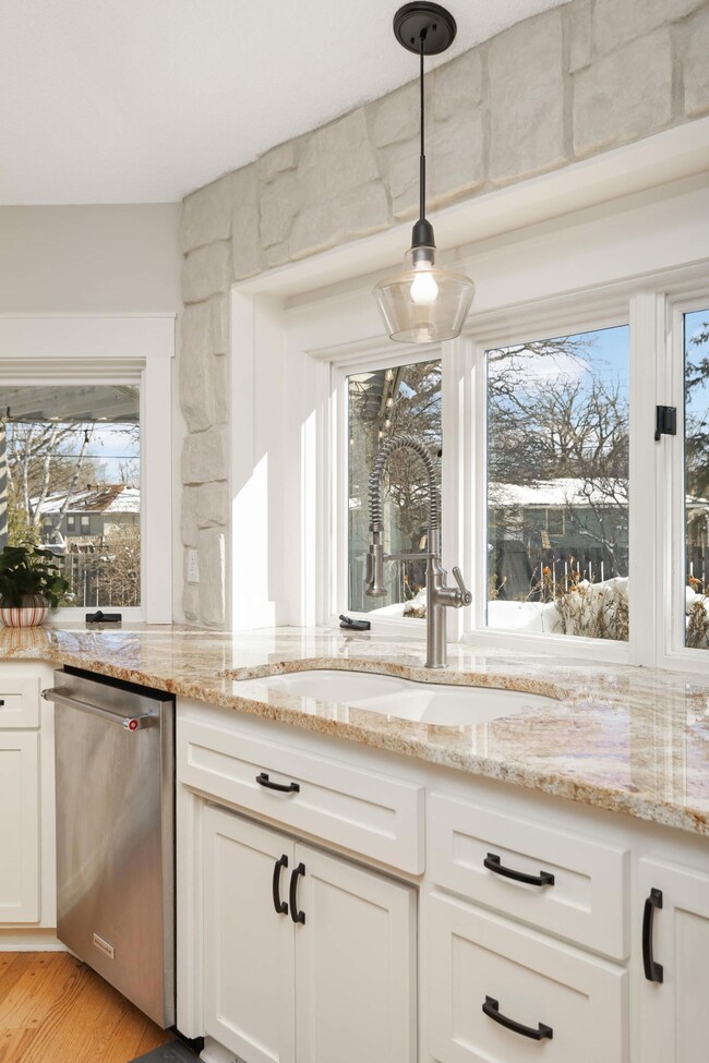 7635 Alden Way NE, Minneapolis, MN 55432 - photo 7