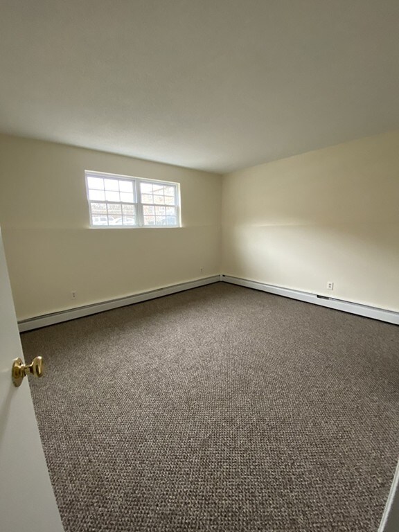 363 Hildreth St unit 12, Lowell, MA 01850 - photo 4