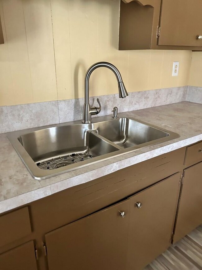 525 3rd St, Magnolia, MS 39652 - photo 3