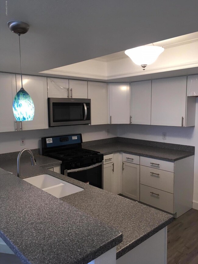 Kitchen Sunburst