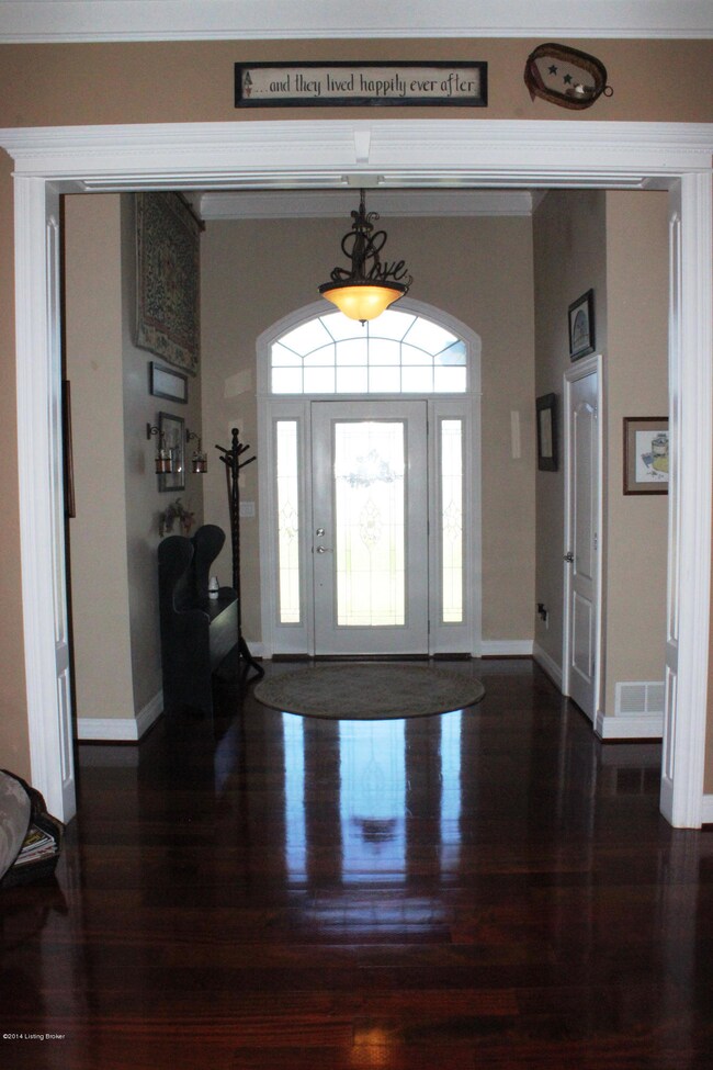 179 Eagles Bluff Ct, Shepherdsville, KY 40165 - photo 5