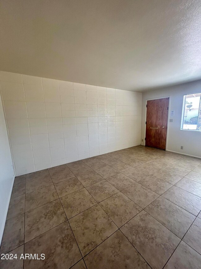 b Living room1