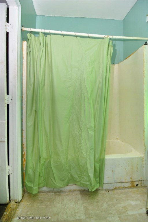 241 Rhodes St, Providence, RI 02905 - photo 4