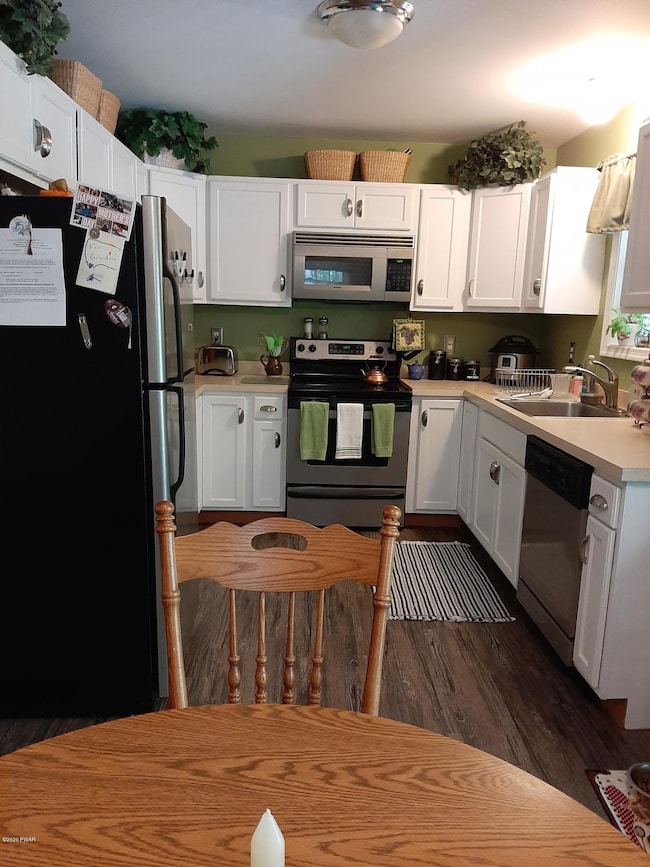 271 Lake Forest Dr, Dingmans Ferry, PA 18328 - photo 3