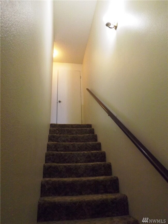 4827 S 56th St unit C-2, Tacoma, WA 98409 - photo 5