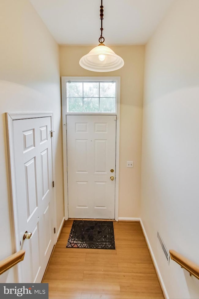 204 Mcdaniel Dr, Purcellville, VA 20132 - photo 4