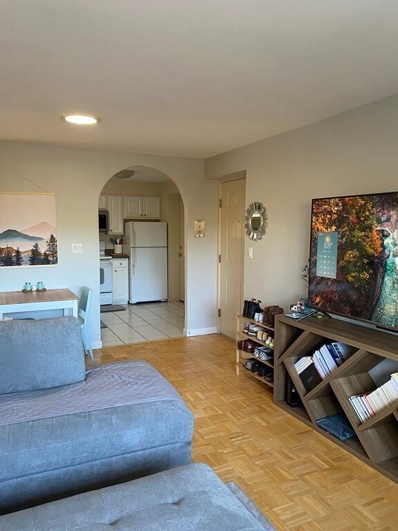 329 Harvard St unit 32, Cambridge, MA 02139 - photo 4