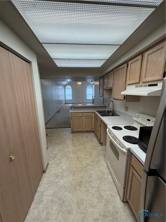 2255 Fox Run Cir, Findlay, OH 45840 - photo 5