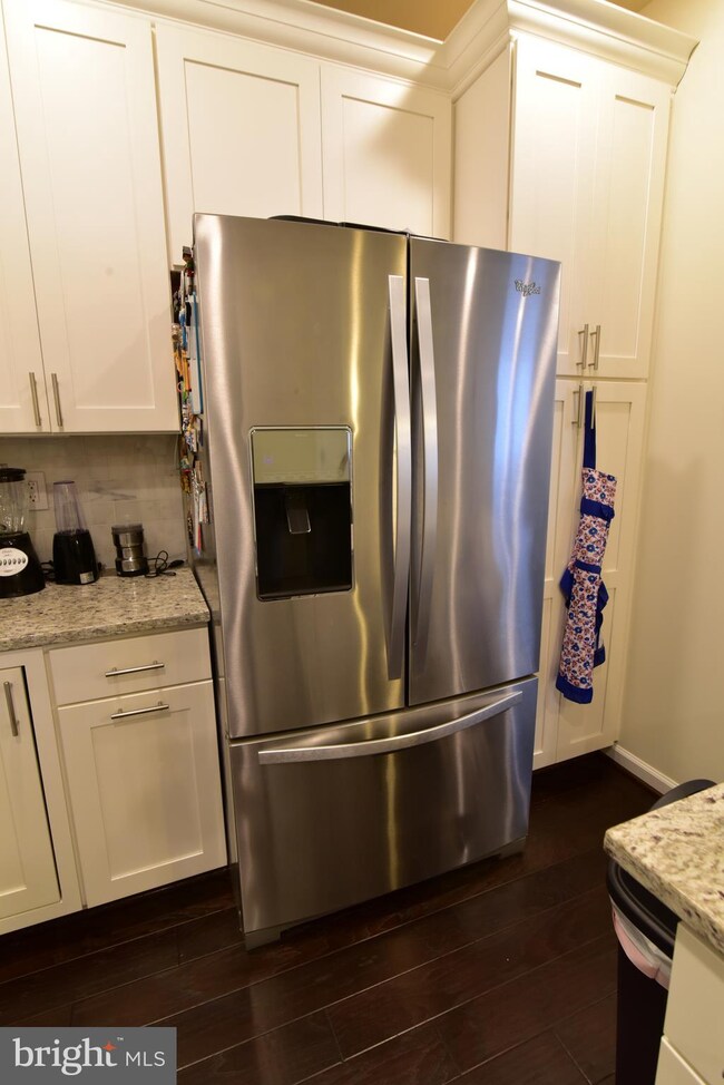 5126 Cambria Way unit 101, Alexandria, VA 22304 - photo 6