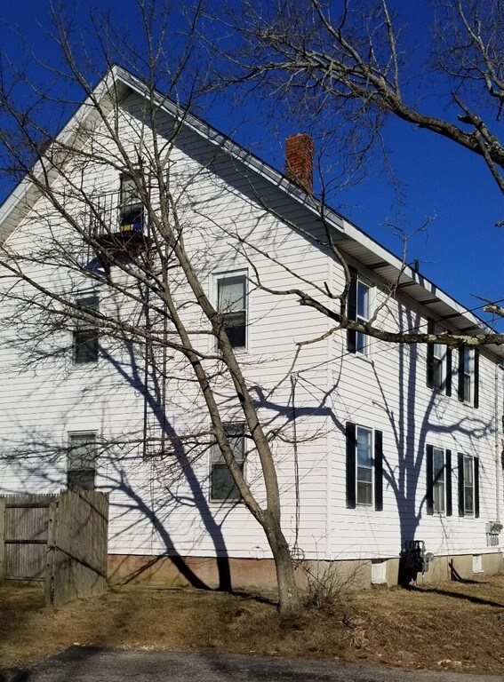 63 W Carpenter St, Attleboro, MA 02703 - photo 2