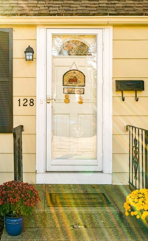 128 Everleth Ave, Warwick, RI 02888 - photo 5