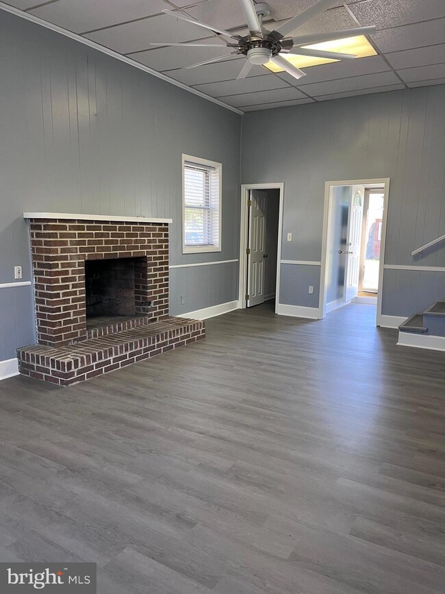 23786 Bill Dixon Rd unit B, California, MD 20619 - photo 6