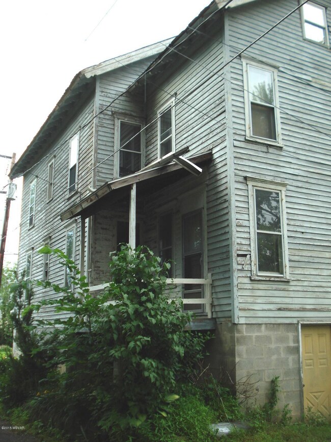 6 W 5th St, Milton, PA 17847 - photo 2