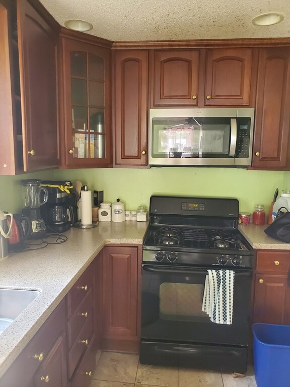 370 University Ave, Lowell, MA 01854 - photo 7