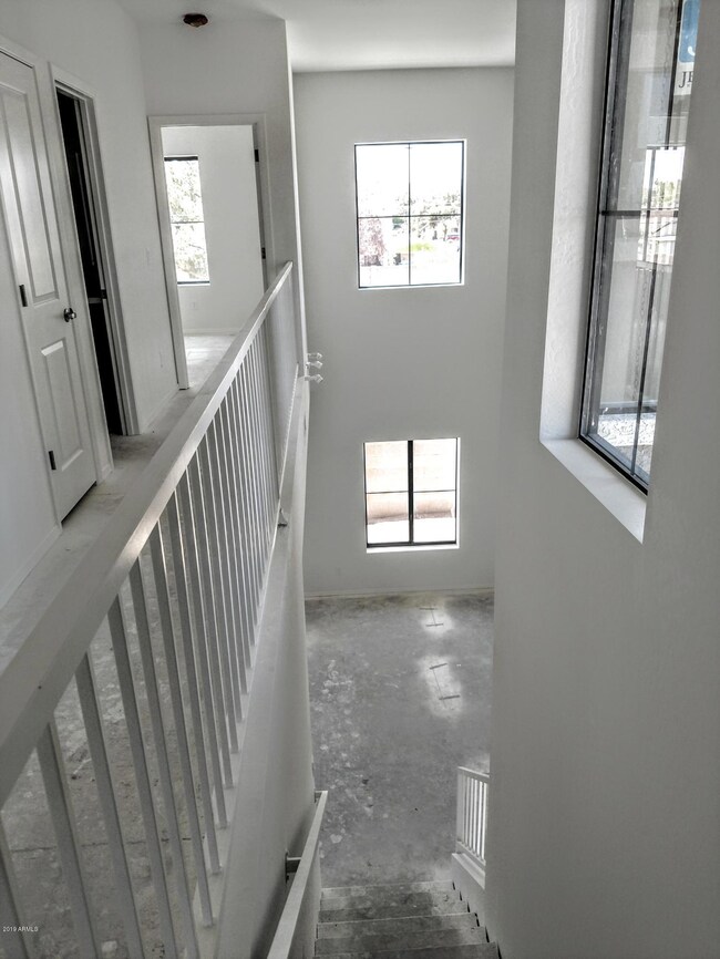 OPEN AND AIRY