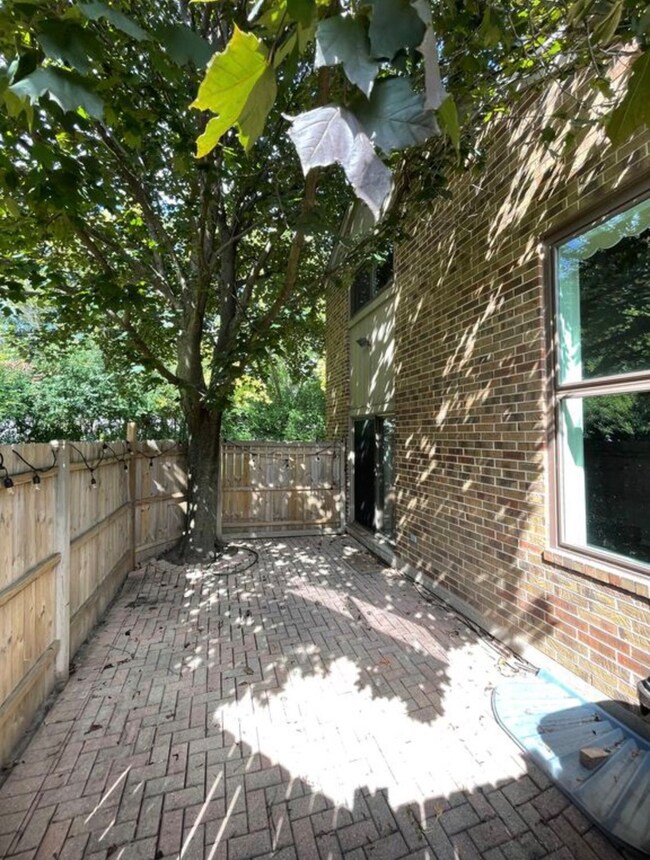 118 Potawatomi Trail unit D, Lake Zurich, IL 60047 - photo 5