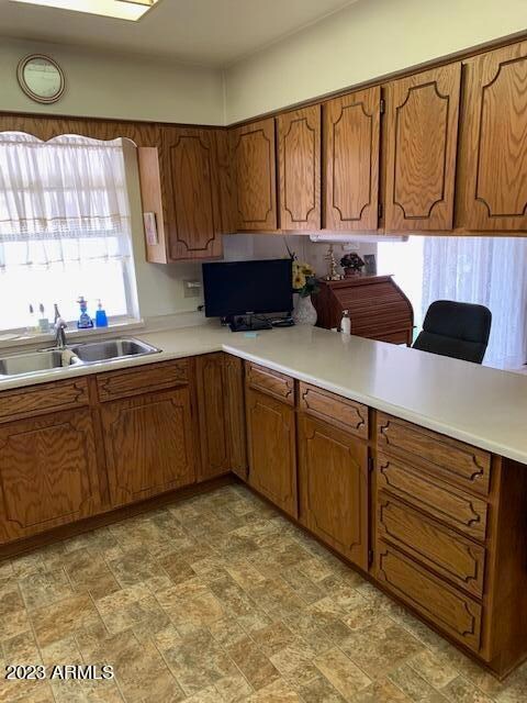 KITCHEN COUNTERS