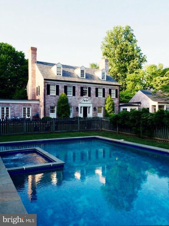 2026 Skyline Rd, Towson, MD 21204 - photo 2