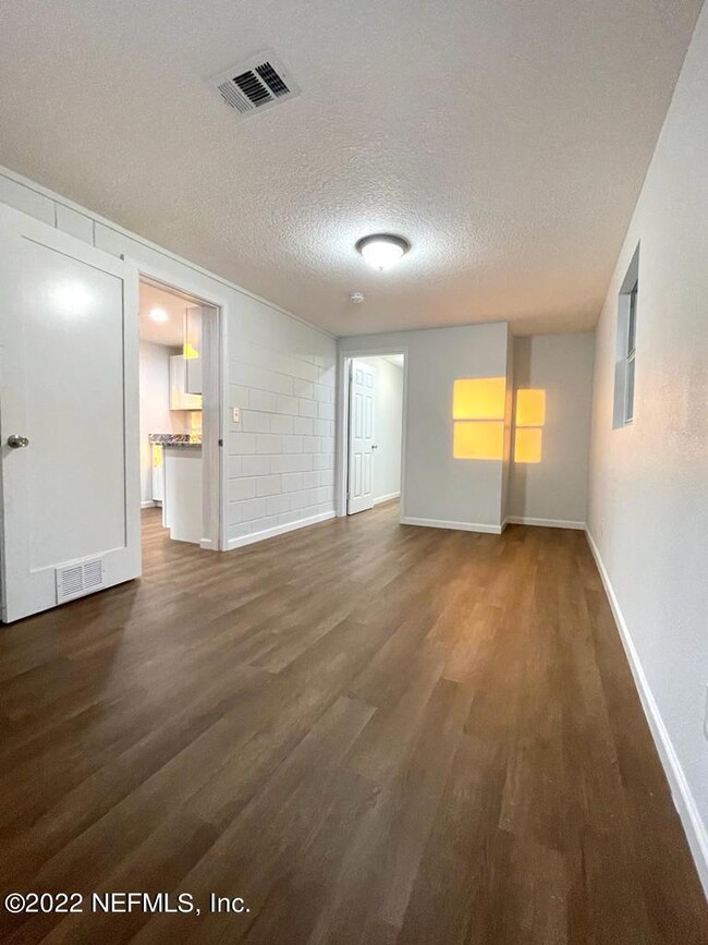 323 Century St, Jacksonville, FL 32211 - photo 7