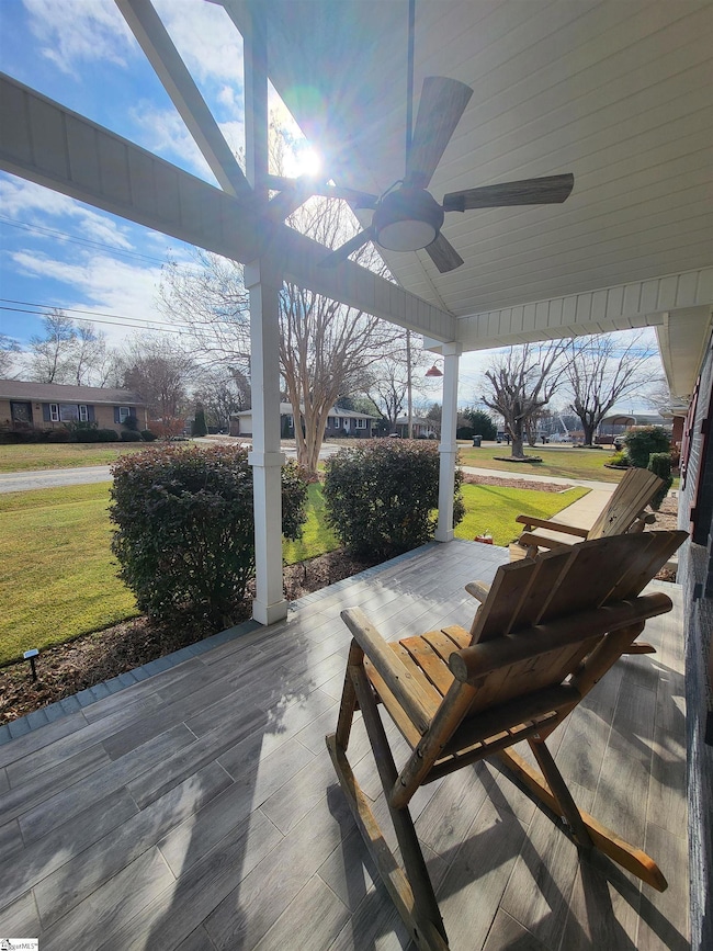 109 Buddy Ave, Greer, SC 29651 - photo 3