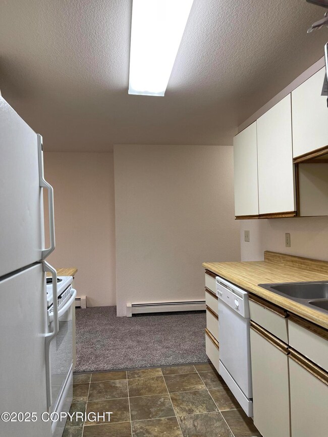 3580 W Dimond Blvd unit C8, Anchorage, AK 99502 - photo 7
