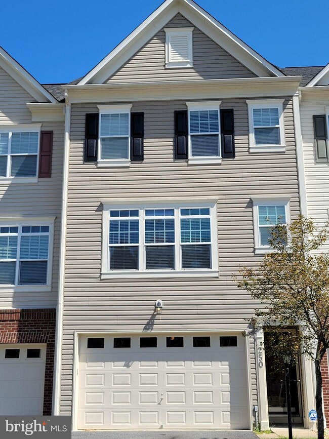 250 Woodstream Blvd, Stafford, VA 22556 - photo 3