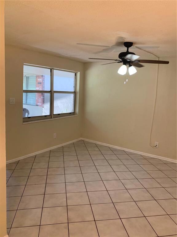 636 SW 14th Terrace unit 2, Fort Lauderdale, FL 33312 - photo 4