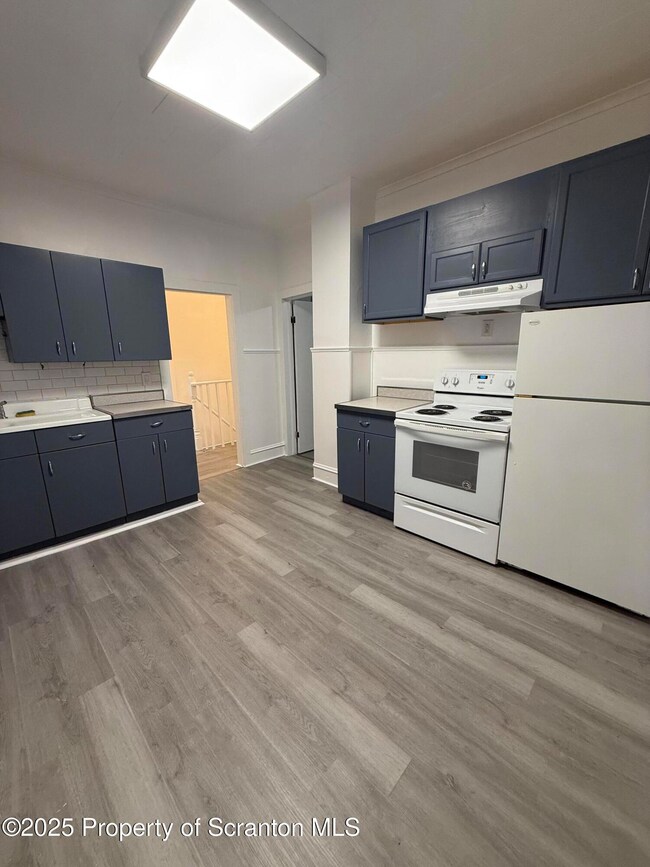 929 Stafford Ave unit 2, Scranton, PA 18505 - photo 7