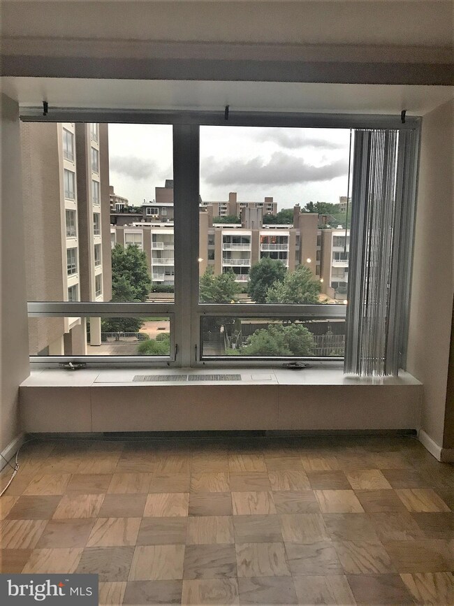 Riverside unit B317, Washington, DC 20024 - photo 5