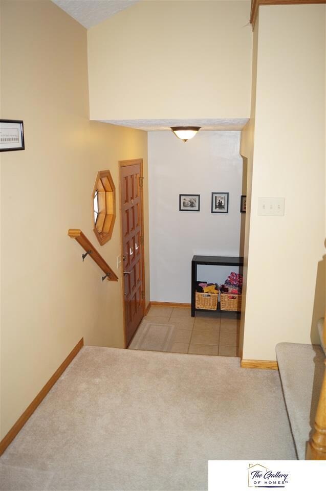 16915 Patterson Dr, Omaha, NE 68135 - photo 2