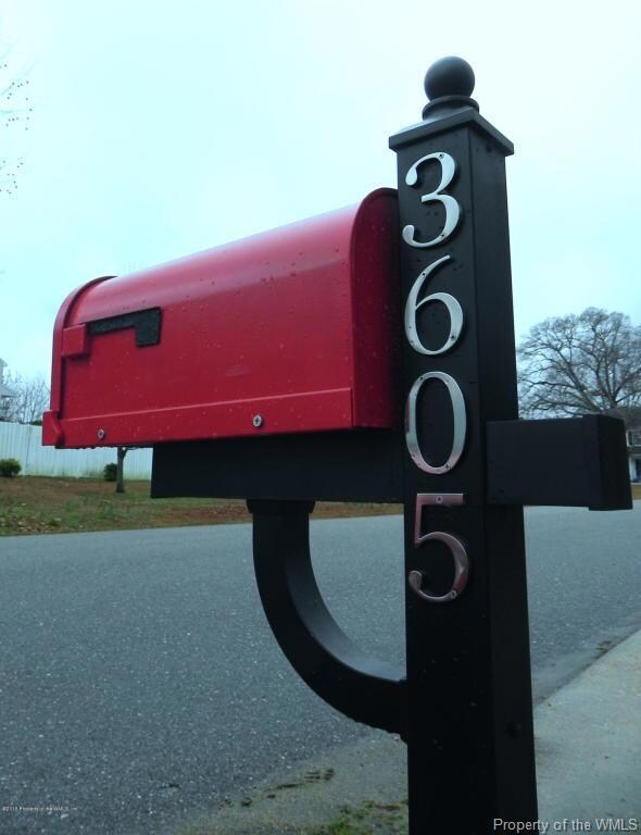 3605 Mailbox