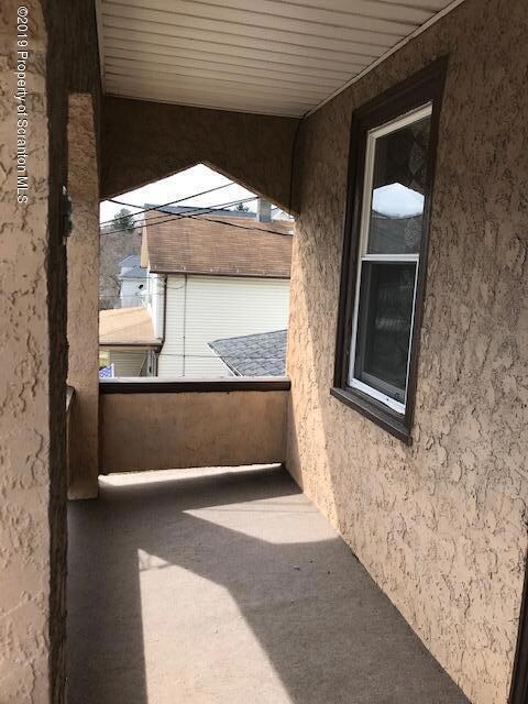 1612 S Webster Ave, Scranton, PA 18505 - photo 2