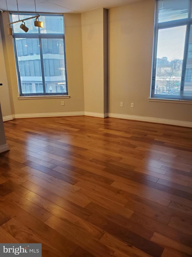 1201 N Garfield St unit 306, Arlington, VA 22201 - photo 5