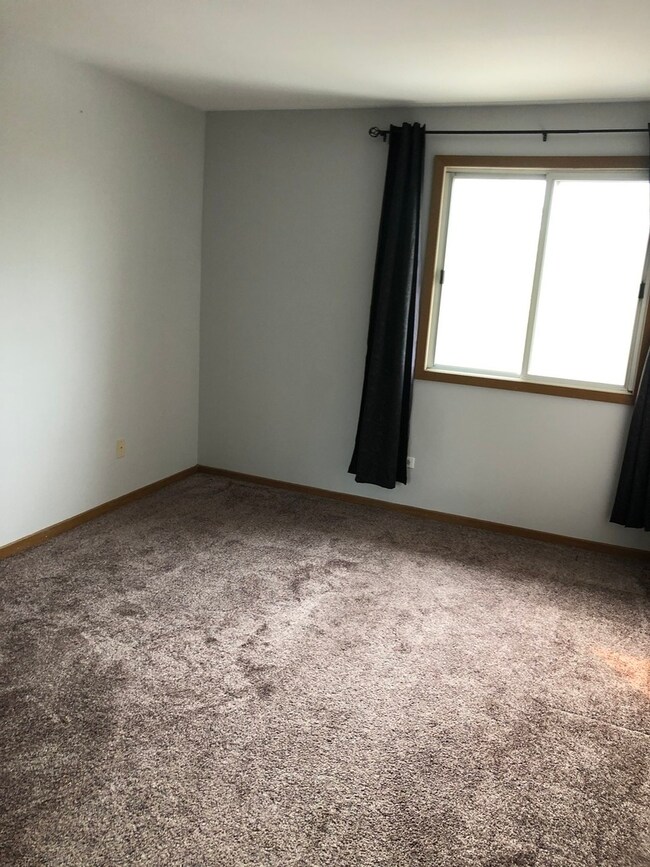 692 Quincy Bridge Ln unit 301, Glenview, IL 60025 - photo 6