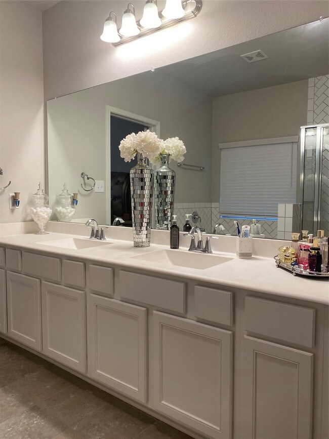 11151 Sun River Falls Dr, Humble, TX 77396 - photo 7