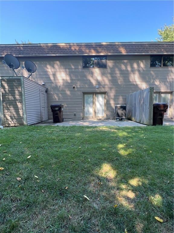 3105 Wedgewood Ct, Columbus, IN 47203 - photo 2