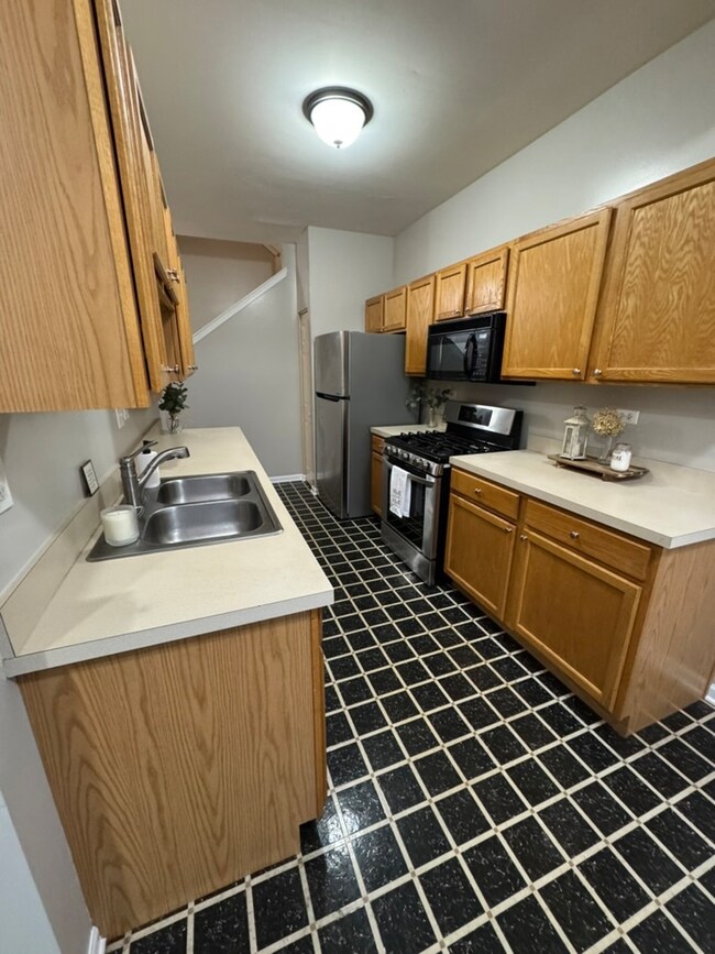 2267 Reflections Dr unit C1106, Aurora, IL 60502 - photo 2