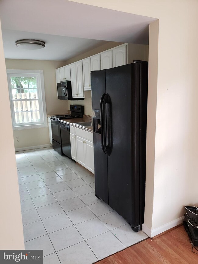 1976 Arwell Ct, Severn, MD 21144 - photo 3