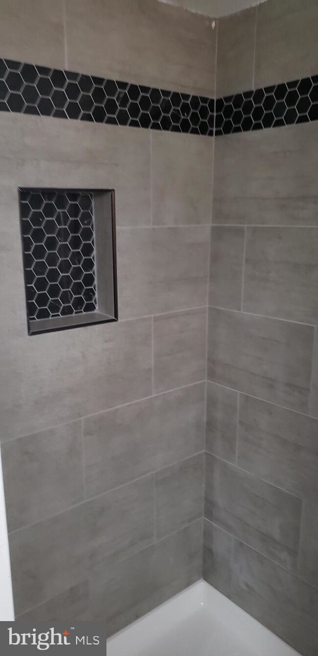 4103 Roland Ave, Baltimore, MD 21211 - photo 5