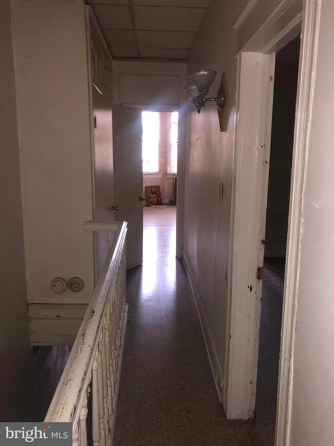 2724 The Alameda, Baltimore, MD 21218 - photo 7