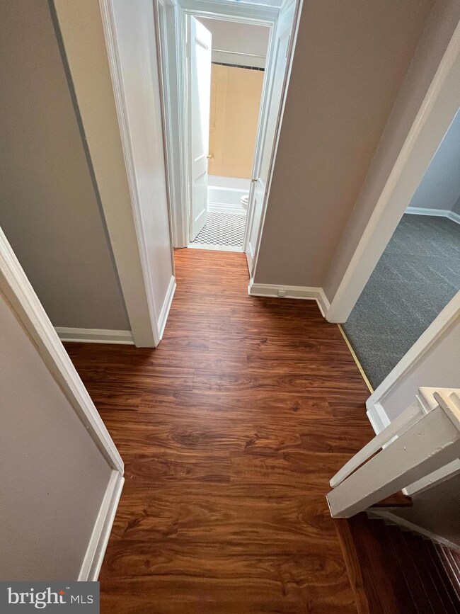 116 Cherrydell Rd unit 2, Catonsville, MD 21228 - photo 4